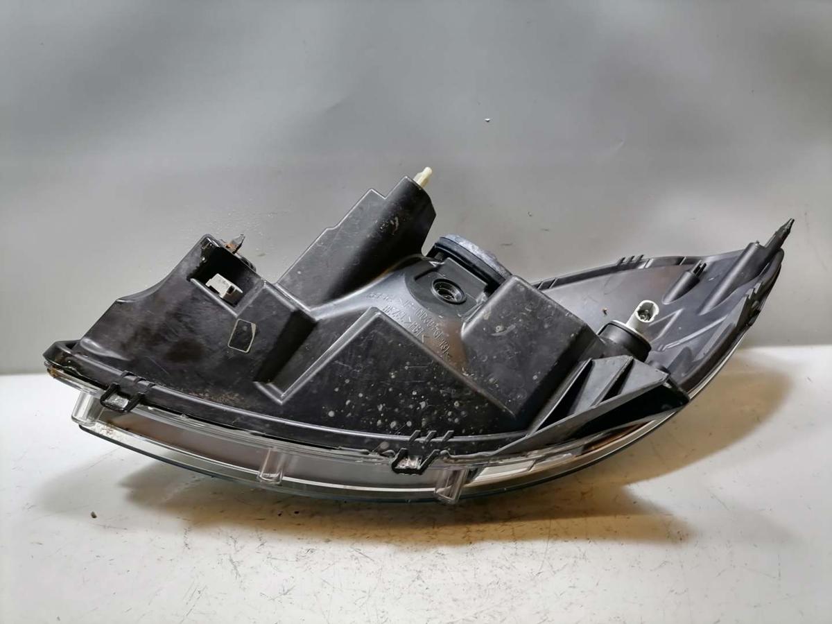 Dacia Sandero 1 original Scheinwerfer vorn rechts Halogen Bj.2012